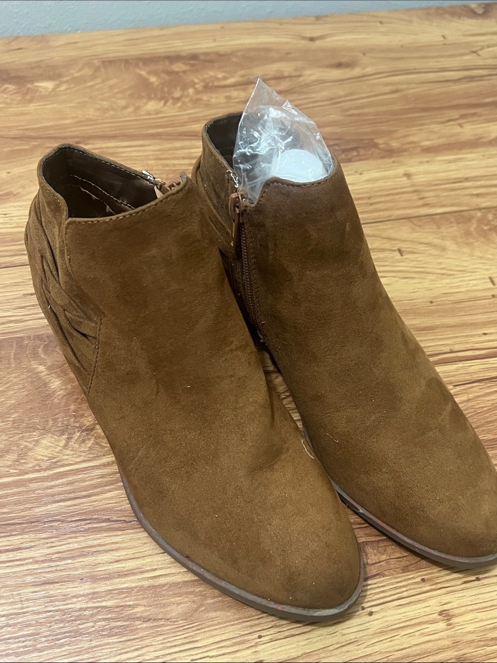 Qupid Brown Suede Ankle Booties